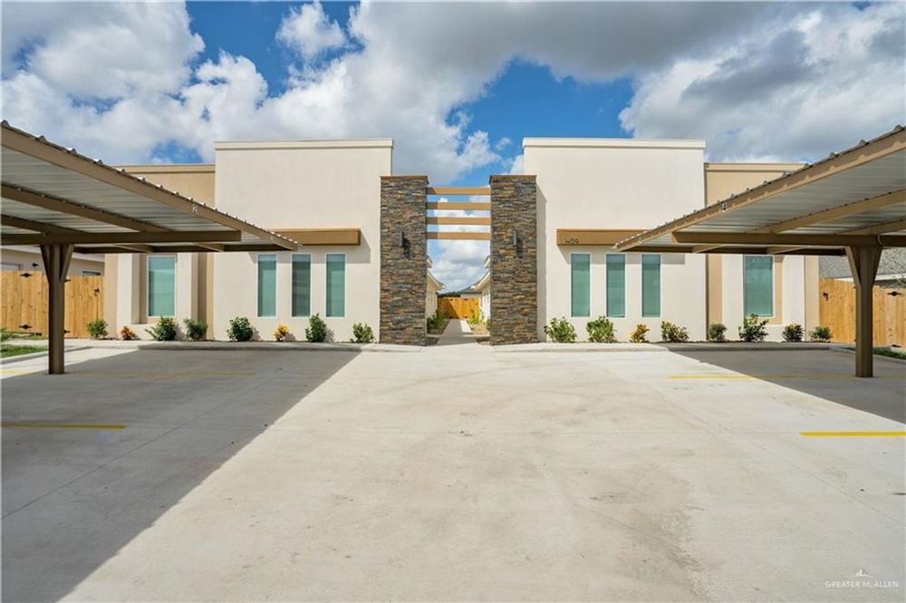 RED DOOR REAL ESTATE SERVICES Updated September 2024 11 Photos