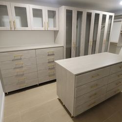 Coast Closets - Textured Marquette Master Dressing Room
