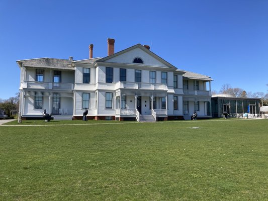 Martha's Vineyard Museum by null