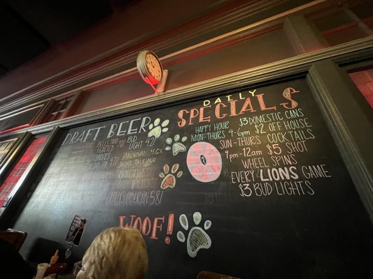 Blue Dog Tavern by null