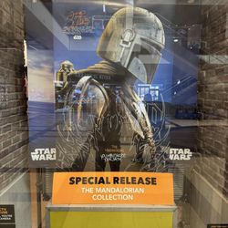 Spencer's - THE MANDALORIAN COLLECTION.
