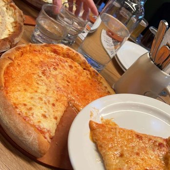 Crust Brewing - Pizza - Breweries Near Me - Rosemont, Illinois Crust Brewing - Pizza - Breweries Near Me - Rosemont, Illinois