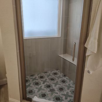 Westgate Painted Mountain Golf Resort - Shower - Resorts Near Me - Mesa, Arizona Westgate Painted Mountain Golf Resort - Shower - Resorts Near Me - Mesa, Arizona