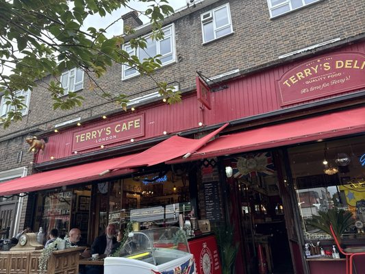 Terry's Cafe | London by null