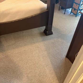 The Barreto Brothers - Master bedroom carpet cleaning - Carpet Cleaning Near Me - Sacramento, California