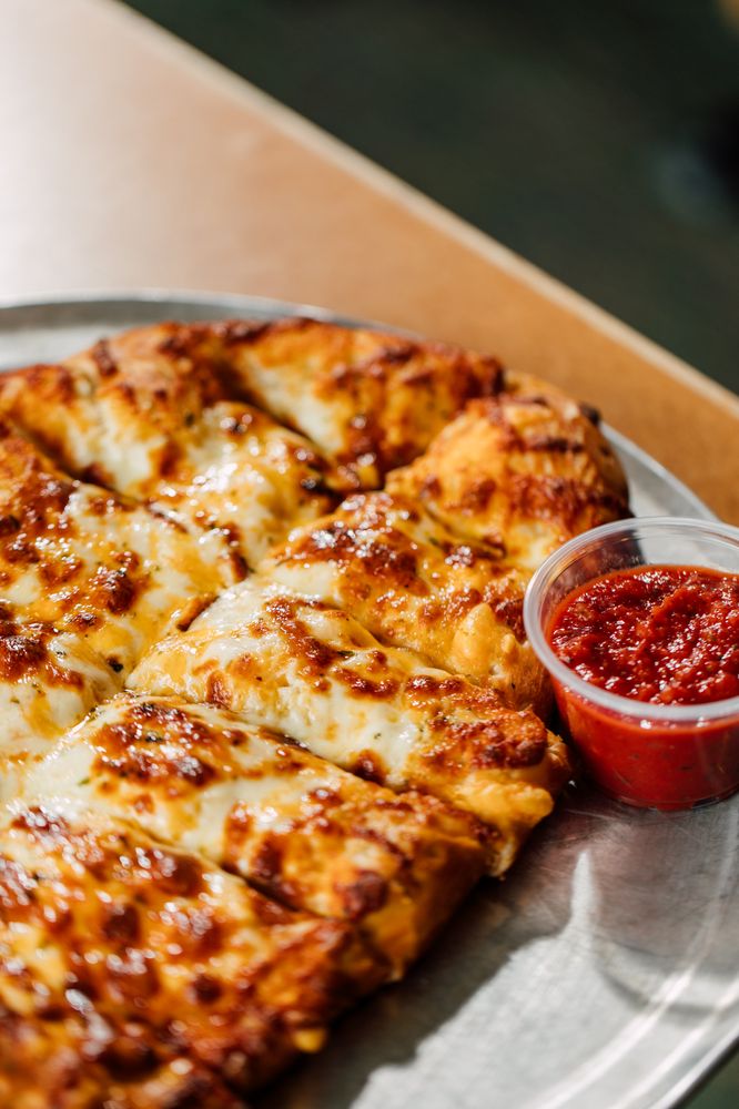 Frankie's Pizza Logo