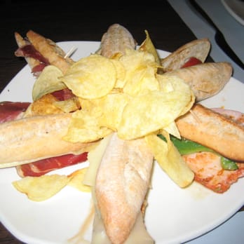 Las Bóvedas de Cibeles - Tapas sanweeshes (sandwiches) lol - Spanish Near Me - Madrid, M