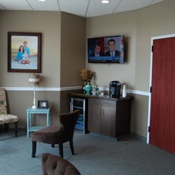 Cunningham Dental - Beverage station with complementary water, coffee and tea.