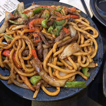 Thumbling - Beef Tenderloin Udon w.Black Pepper - Shanghainese Near Me - West Covina, California