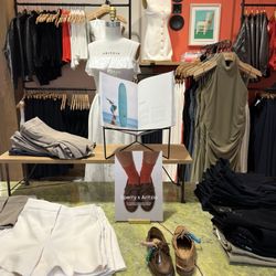 Aritzia