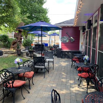 Capones Speak Easy - Outdoor seating - Wine Bars Near Me - Branson, Missouri Capones Speak Easy - Outdoor seating - Wine Bars Near Me - Branson, Missouri