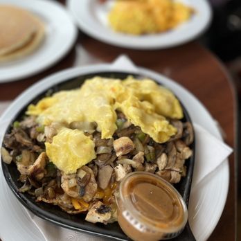 Cozy Corner - a plate of food - Burgers Near Me - Chicago, Illinois Cozy Corner - a plate of food - Burgers Near Me - Chicago, Illinois