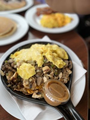 Cozy Corner Restaurant & Pancake House by null