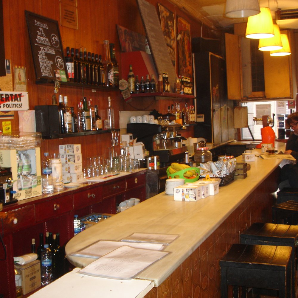 El Pinar - El Pinar's bar - Mediterranean Near Me - Barcelona, B