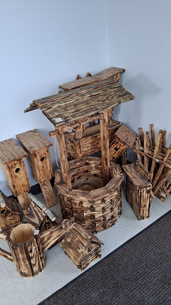 Lakeside Country Store Logo