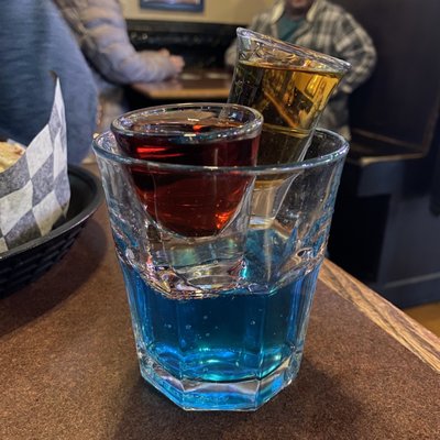 MaGillyCuddys by null