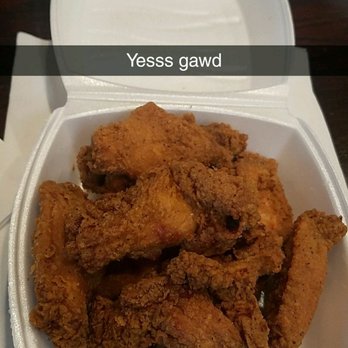 MP Island Cafe - $4 wings. Aleays come out hott & seasoned perfectly. - Soul Food Near Me - Norfolk, Virginia