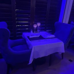 We were so busy, enjoying the food and the company that I forgot to take pictures until we were on our way out!