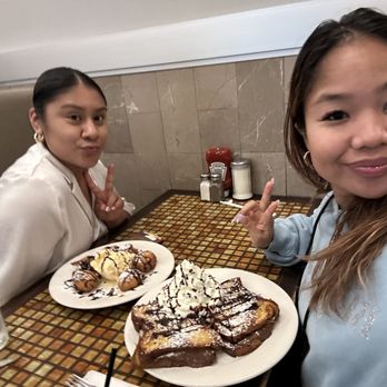 Good Eats - Nutella Banana French Toast, Fried Oreos - Diners Near Me - Maspeth, New York
