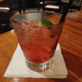Pearls Oyster Bar - Run and cranberry juice - Bars Near Me - Oklahoma City, Oklahoma