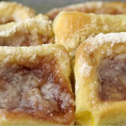 Kolache Bakery - Lebanon - Apple Kolaches