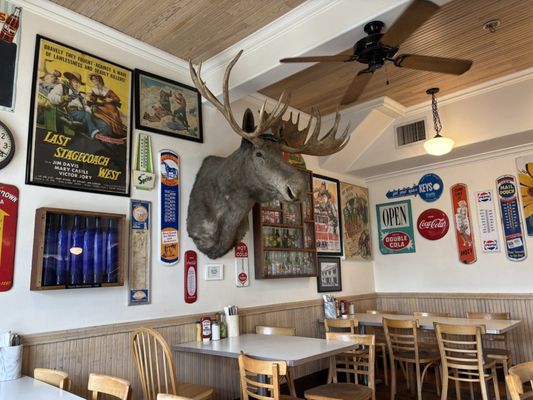 Bluebird Cafe by null