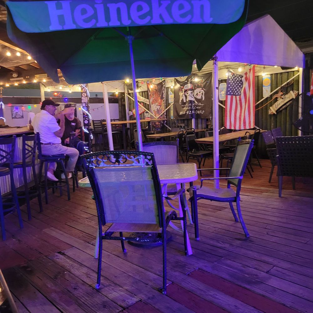 Boston Johnny's - Outdoor - Sports Bars Near Me - Hollywood, Florida Boston Johnny's - Outdoor - Sports Bars Near Me - Hollywood, Florida