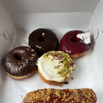 Fan-Fan Doughnuts - Donuts Near Me - Brooklyn, New York Fan-Fan Doughnuts - Donuts Near Me - Brooklyn, New York