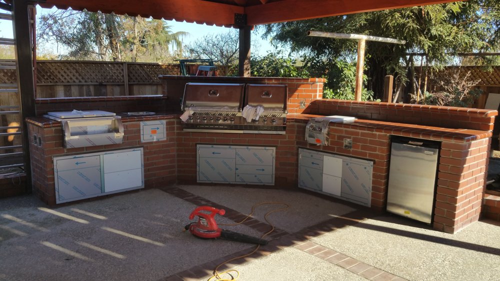 Slide of Vargas Construction & Handyman