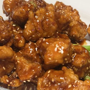 Jade Lowell Restaurant - Sushi Bars Near Me - Lowell, Massachusetts