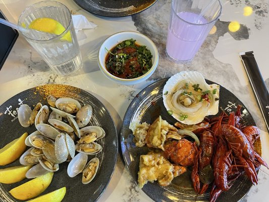 Feast Buffet & Banquet, 1690 Woodlane Dr, Woodbury, MN 55125, US