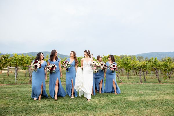 Tourterelle Floral Design