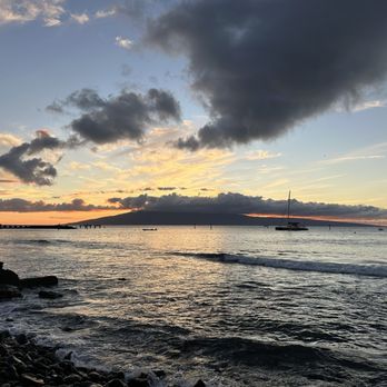 Mala Ocean Tavern - Beautiful view - Seafood Near Me - Lahaina, Hawaii Mala Ocean Tavern - Beautiful view - Seafood Near Me - Lahaina, Hawaii