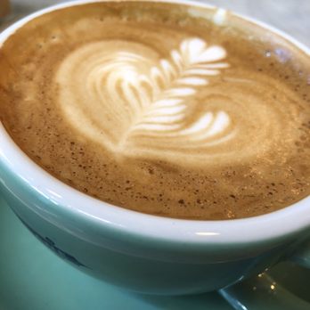 Bluestone Lane DUMBO Café - Coffee & Tea Near Me - Brooklyn, New York