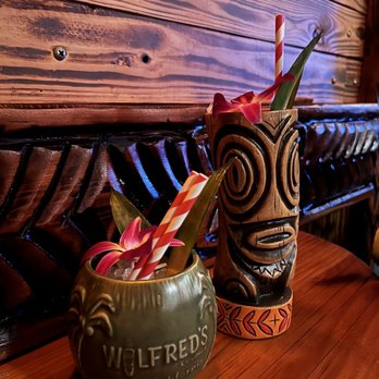 Wilfred's Lounge - Hawaiian Near Me - Napa, California