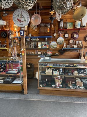 Seattle Antiques Market by null