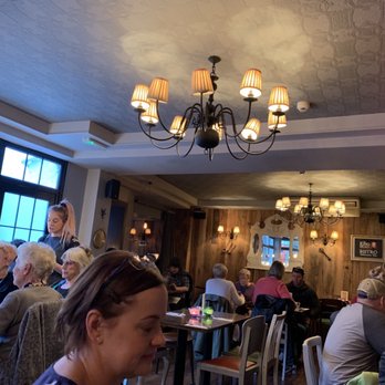 The Kings Head - Pubs Near Me - Galway, G