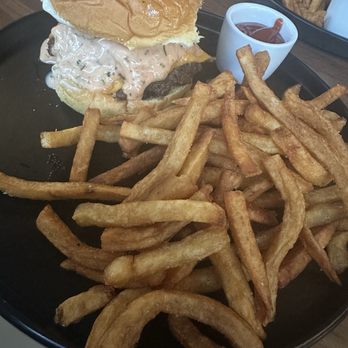 Nomade - Smash burger and tallow fries - Coffee & Tea Near Me - San Diego, California Nomade - Smash burger and tallow fries - Coffee & Tea Near Me - San Diego, California
