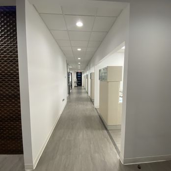 River Oaks Dental Arts - Hall - Cosmetic Dentists Near Me - Houston, Texas