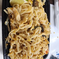 China Wok - Pad Thai with chicken