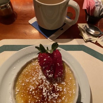 Six Pence Pub - Créme Brulee - Pubs Near Me - Savannah, Georgia