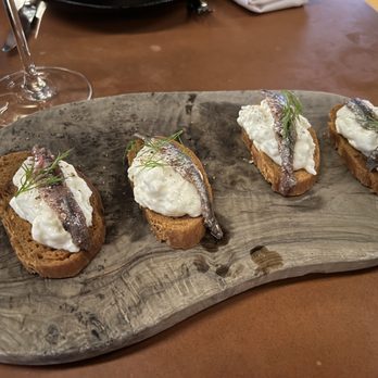 Il Brutto - Burrata Crostini - Italian Near Me - Austin, Texas