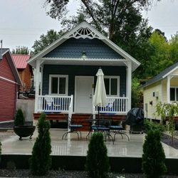 Lava Hot Springs West KOA Holiday - Year round Kottages and Cabins bring your own bedding and camp in style!