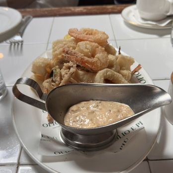 Olio e Più - Calamari and shrimp - Pizza Near Me - New York, New York