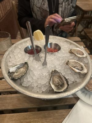 Pinkerton Wine Bar by null