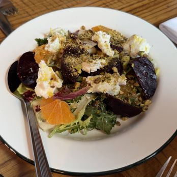 Brydge Restaurant - beet salad - Tapas/Small Plates Near Me - Cambria, California