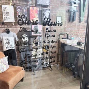 Vintage Vibes - Vinyl Records Near Me - Concord, North Carolina Vintage Vibes - Vinyl Records Near Me - Concord, North Carolina
