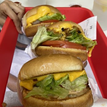 In-N-Out Burger - Cheese grill sandwich (vegetarian) - Fast Food Near Me - Mountain View, California In-N-Out Burger - Cheese grill sandwich (vegetarian) - Fast Food Near Me - Mountain View, California