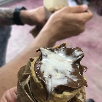 Midtown Creamery - Nutella stuffed cone - Desserts Near Me - Miami, Florida Midtown Creamery - Nutella stuffed cone - Desserts Near Me - Miami, Florida