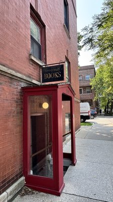 57th Street Books by null